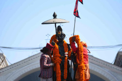 Nepal’s leaders and people pay homage to late king Prithvi Narayan (Photo Gallery)